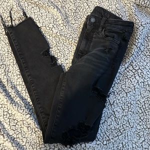 amercian eagle super high-rise ripped jegging jeans